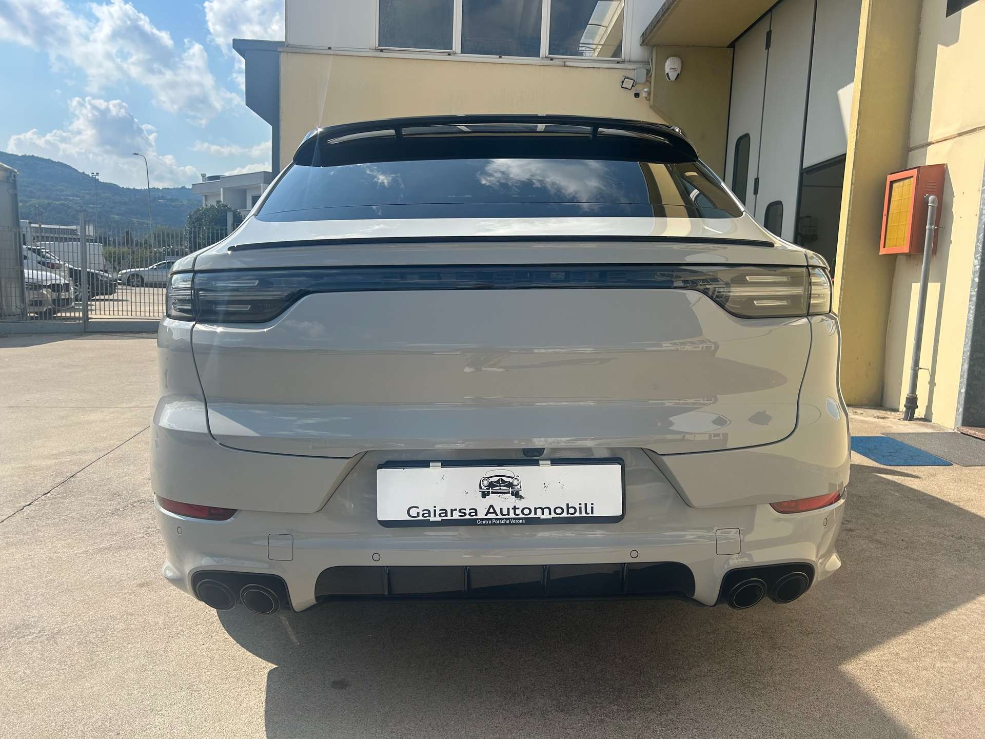 Porsche Cayenne  Cayenne Coupe 3.0 e-hybrid Platinum Edition