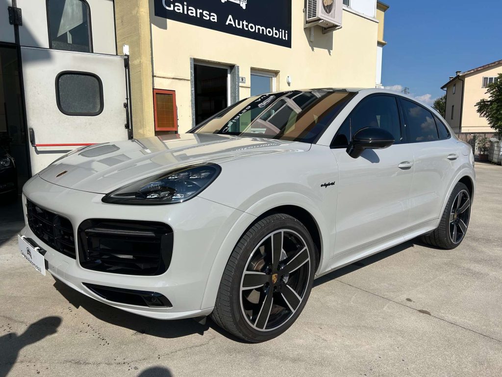 Porsche Cayenne Cayenne Coupe 3.0 e-hybrid tip