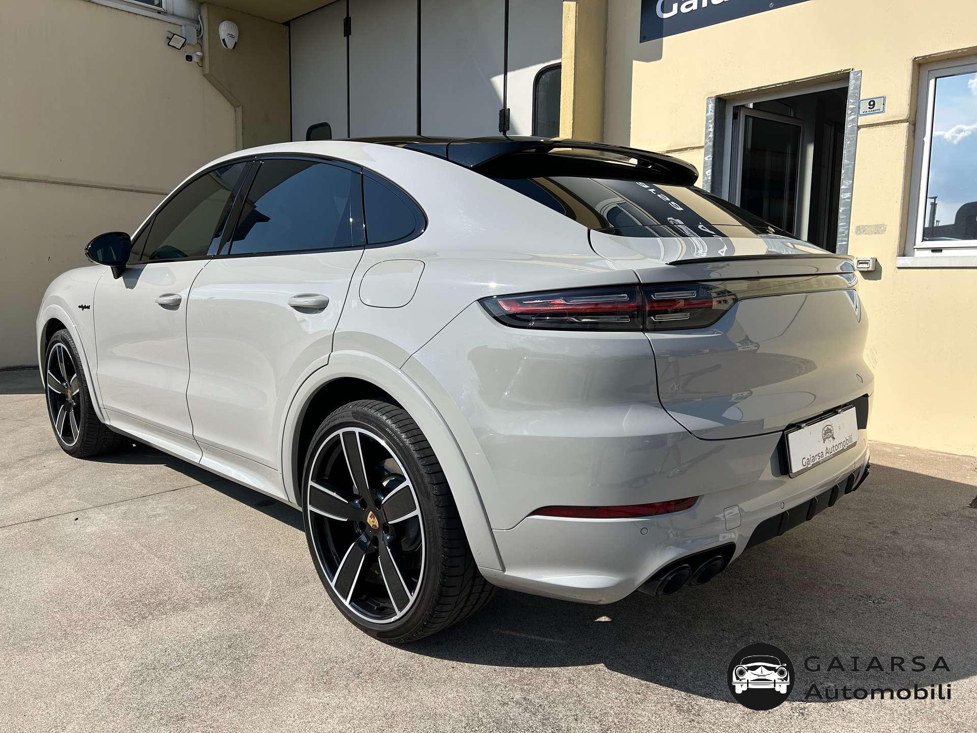 Porsche Cayenne  Cayenne Coupe 3.0 e-hybrid tip