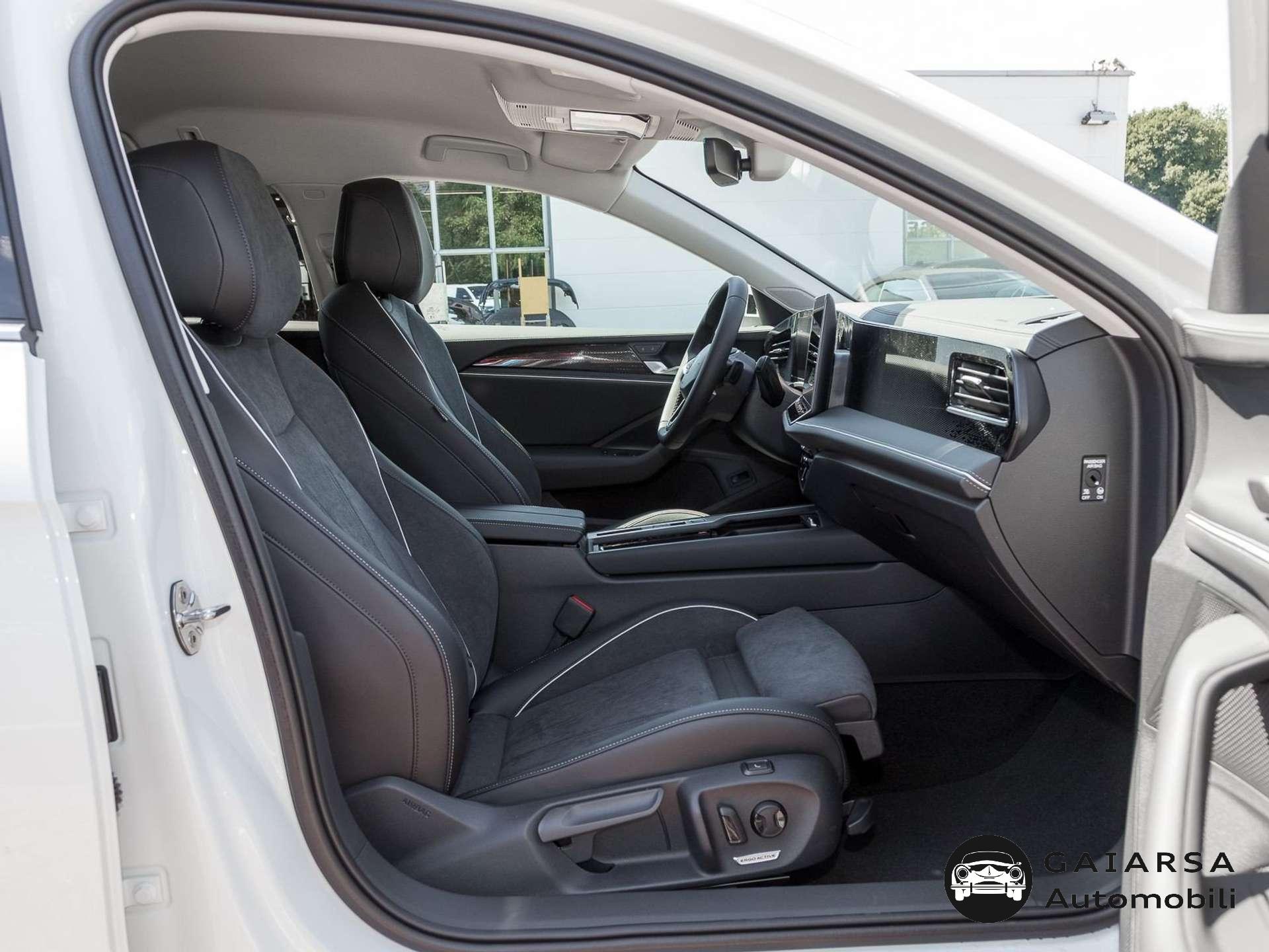 Volkswagen Passat  Passat Variant 1.5 tsi ehybrid Business 204cv dsg