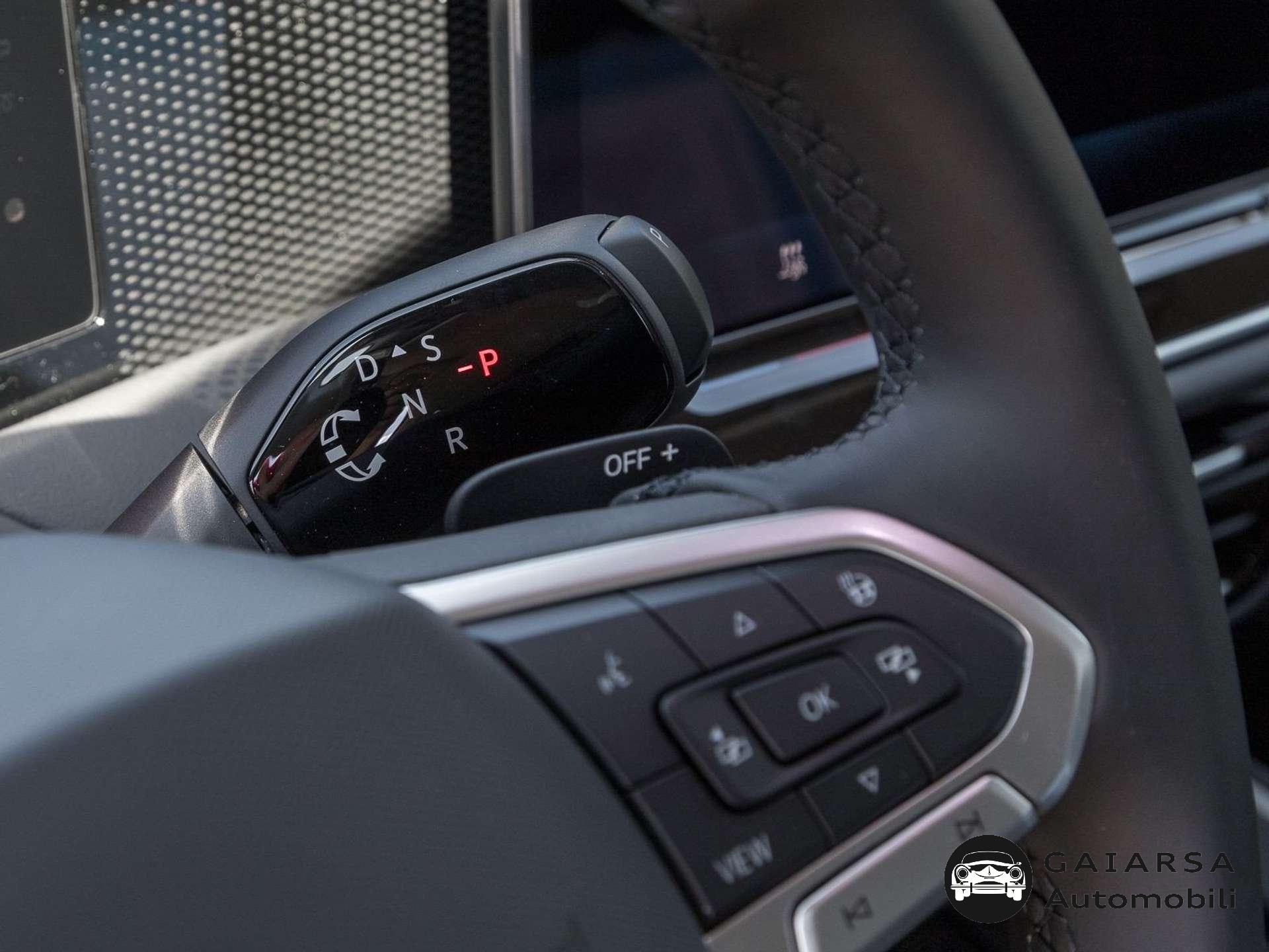 Volkswagen Passat  Passat Variant 1.5 tsi ehybrid Business 204cv dsg