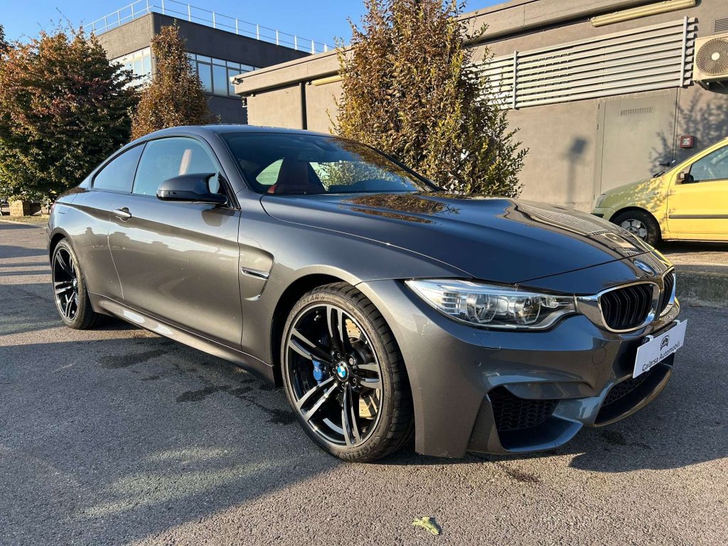 BMW M4  M4 Coupe 3.0 dkg