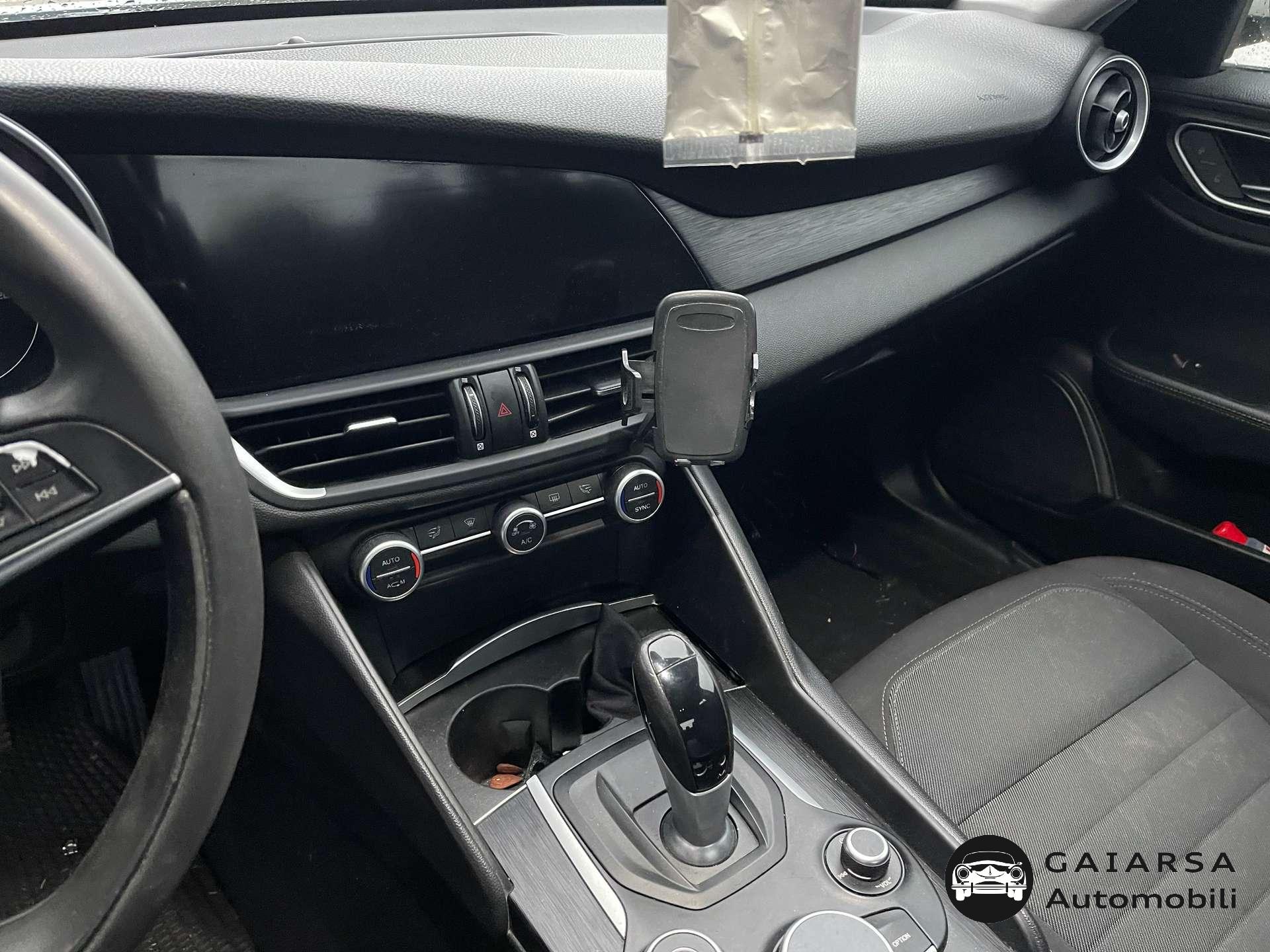 Alfa Romeo Giulia  Giulia 2016 2.2 t Business 150cv auto