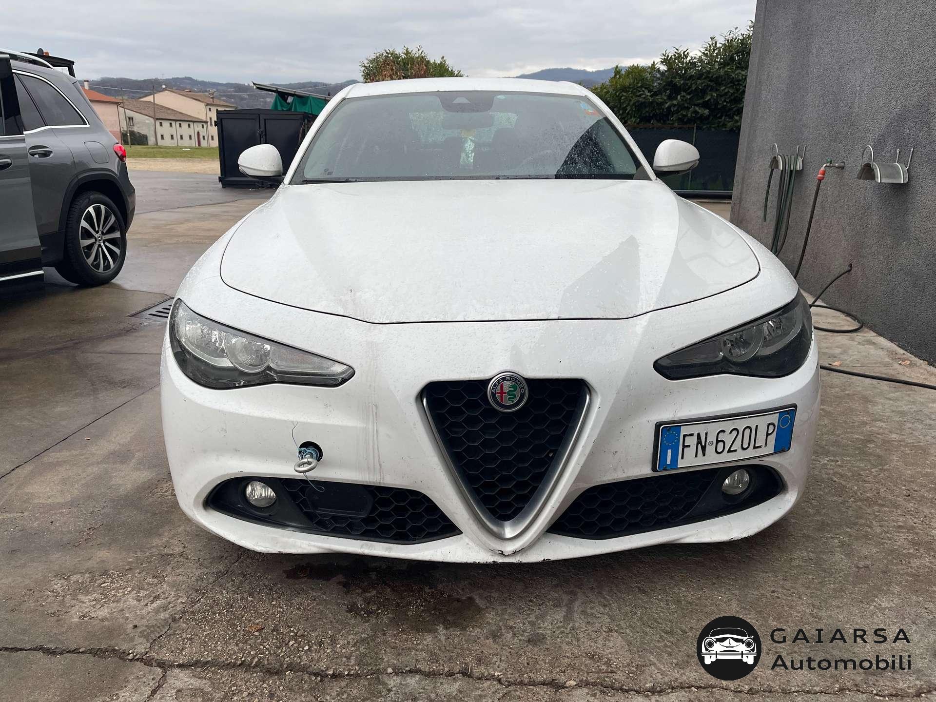 Alfa Romeo Giulia Giulia 2016 2.2 t Business 150cv auto