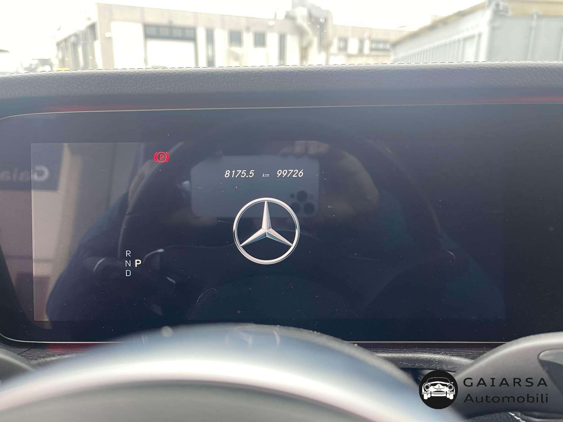 Mercedes-Benz G 400  G 400 d AMG Line 330cv auto