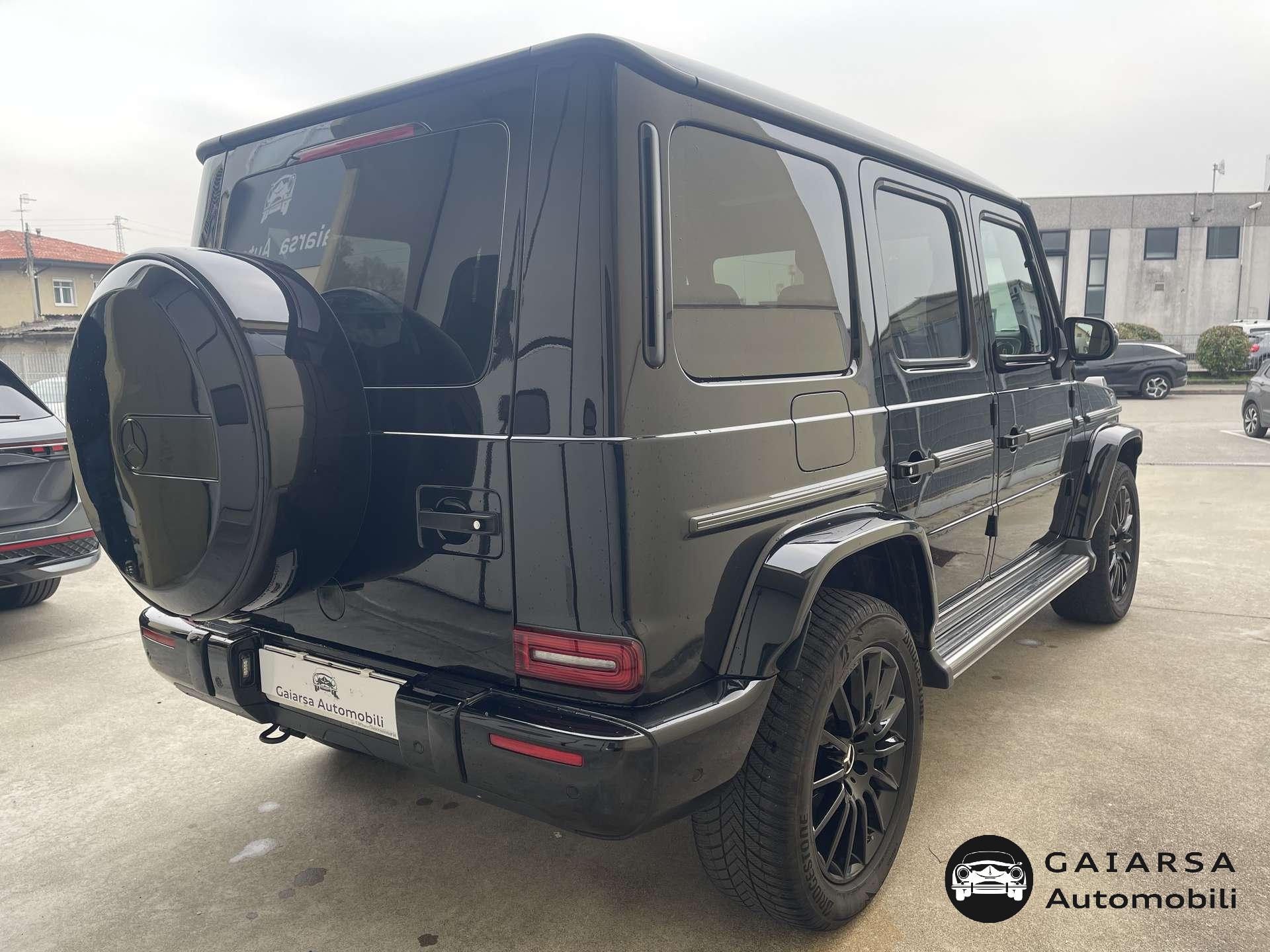 Mercedes-Benz G 400  G 400 d AMG Line 330cv auto