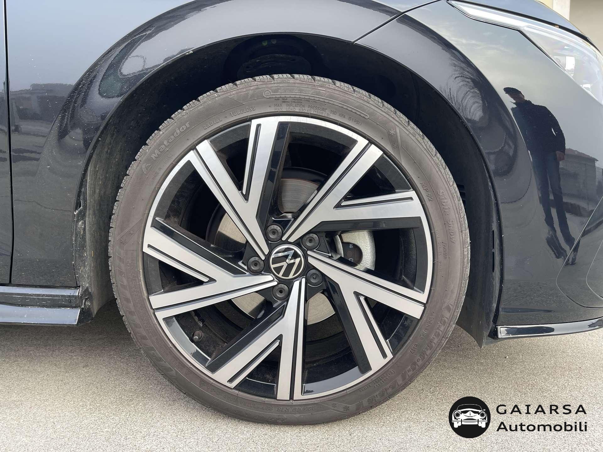 Volkswagen Golf  Golf VIII 1.5 etsi evo R-Line 150cv dsg