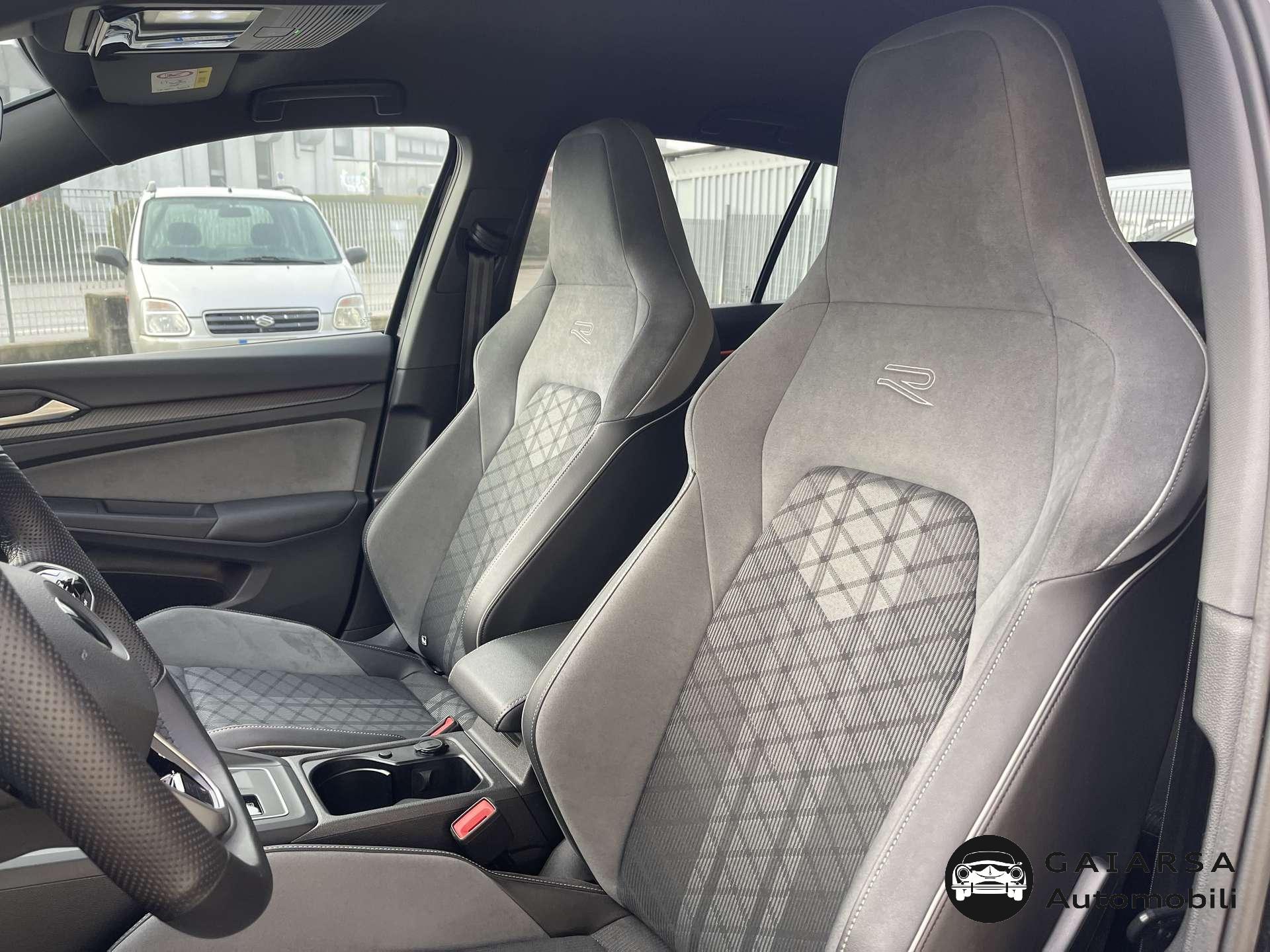 Volkswagen Golf  Golf VIII 1.5 etsi evo R-Line 150cv dsg