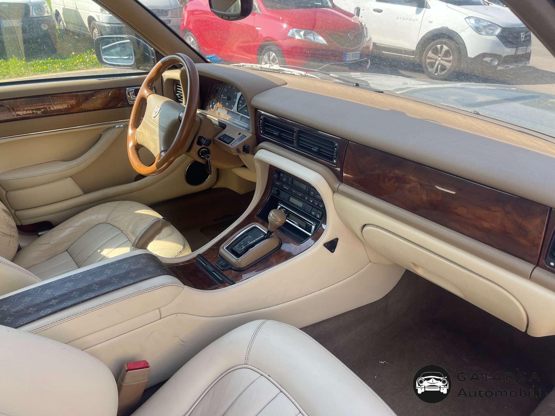 Jaguar XJ  XJ V-VI 4.0 Sovereign