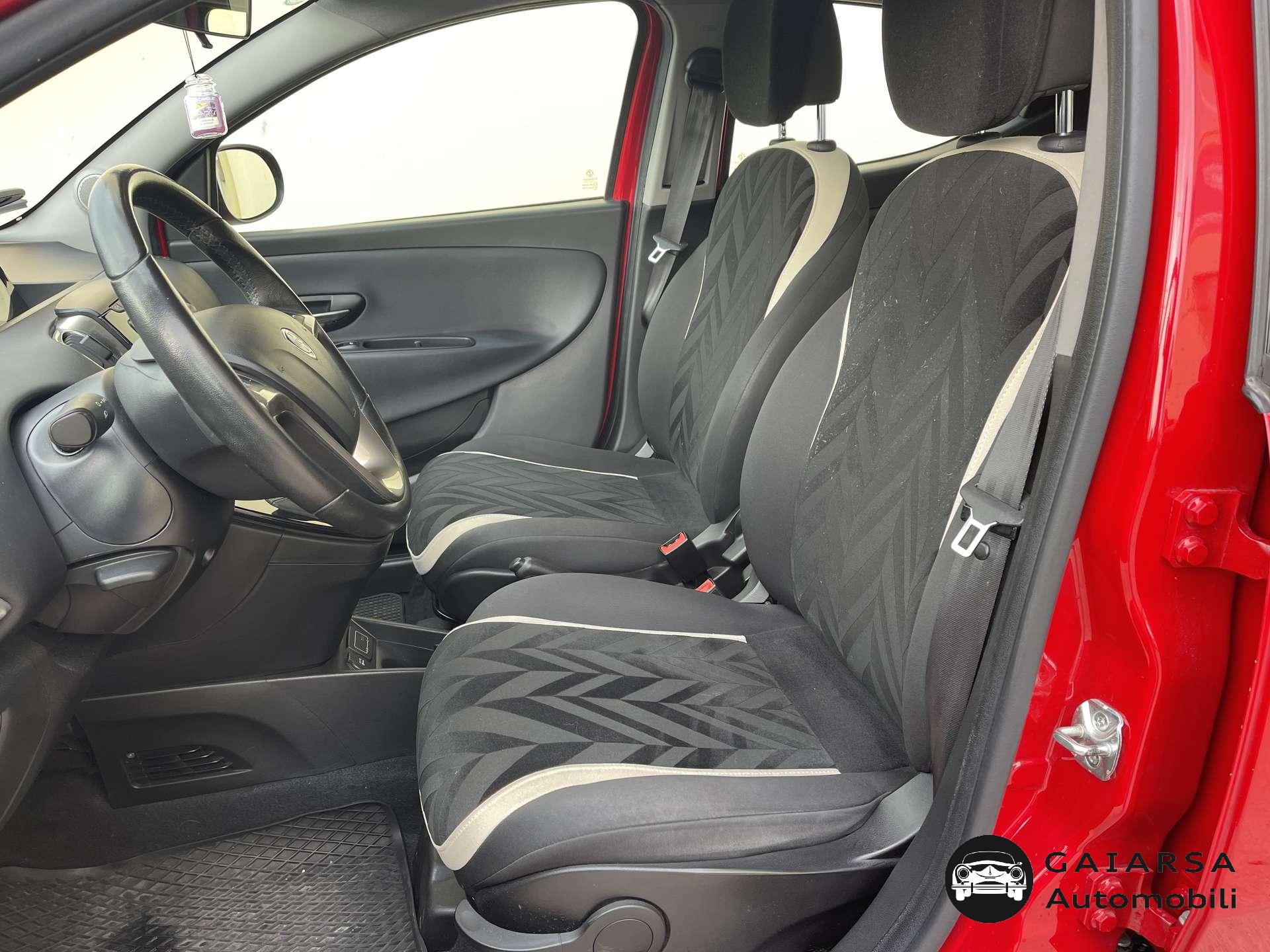 Lancia Ypsilon  Ypsilon III 2011 1.2 8v Gold s/CL 69cv E6