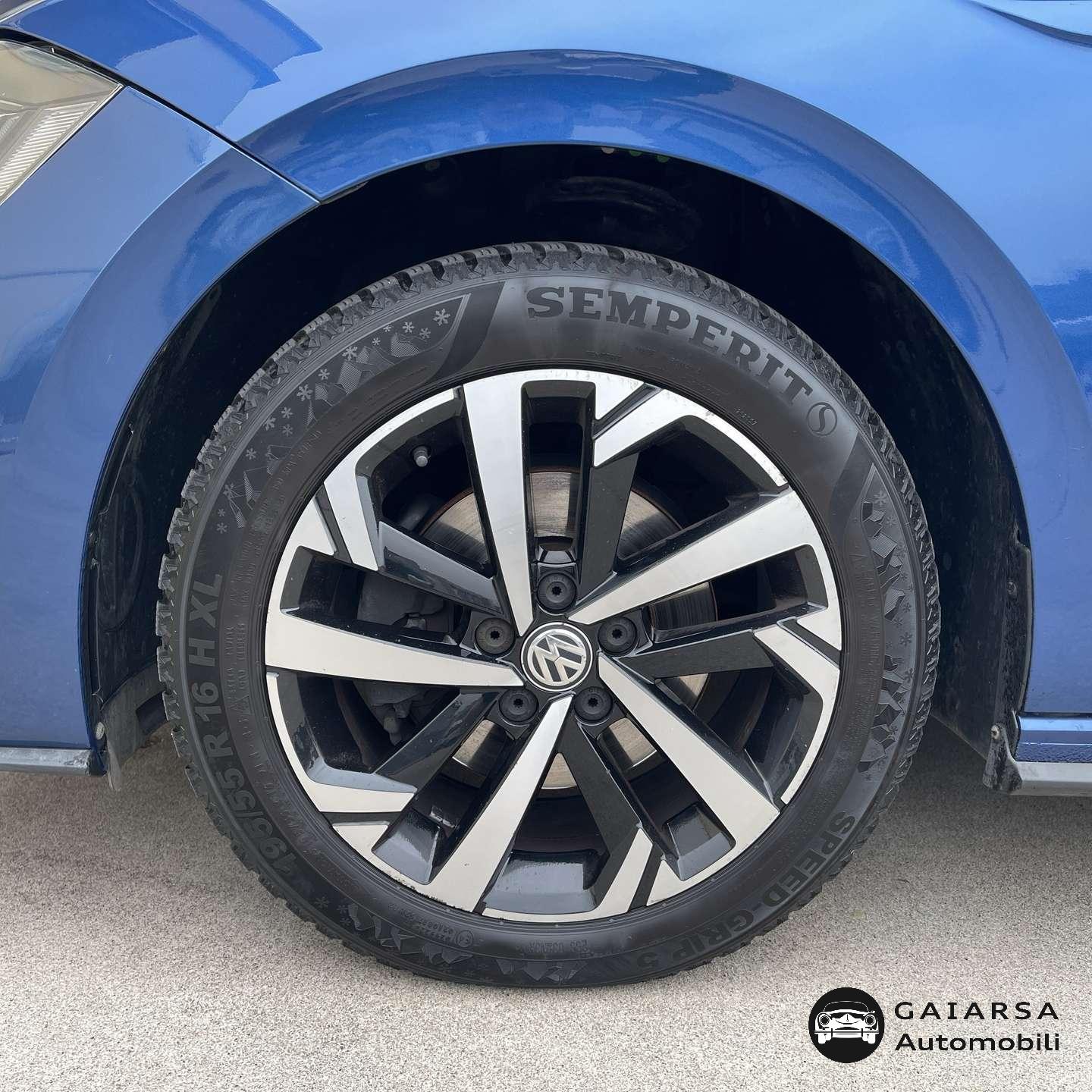 Volkswagen Polo  Polo 5p 1.0 tsi Highline 115cv dsg R-LINE