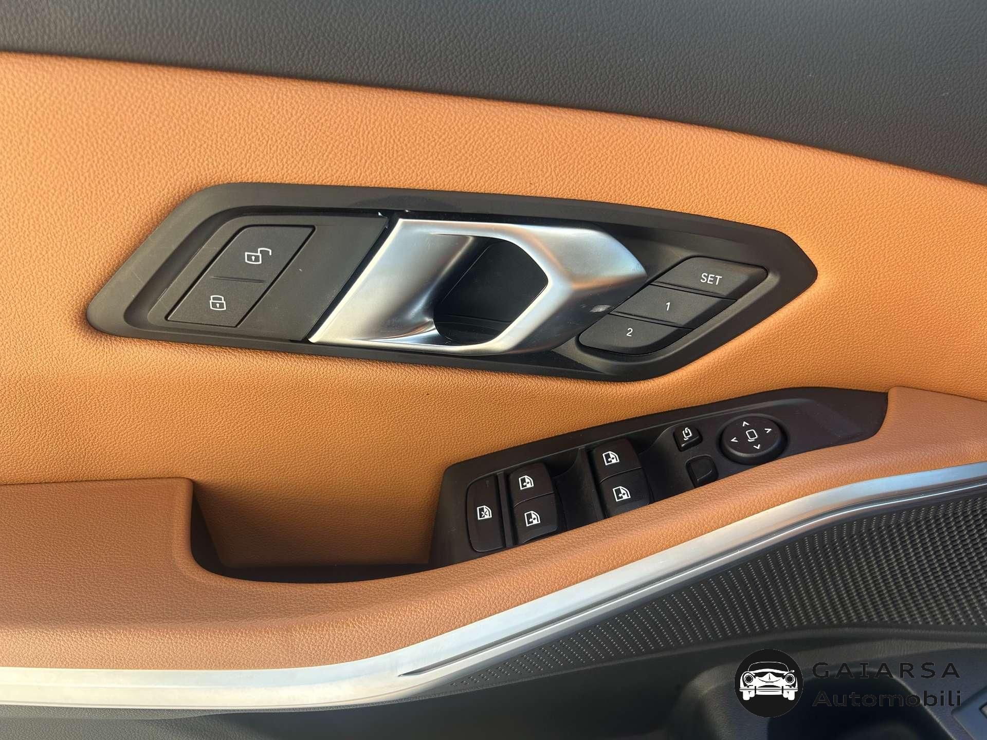 BMW 340  M340i Touring mhev 48V xdrive auto Msport