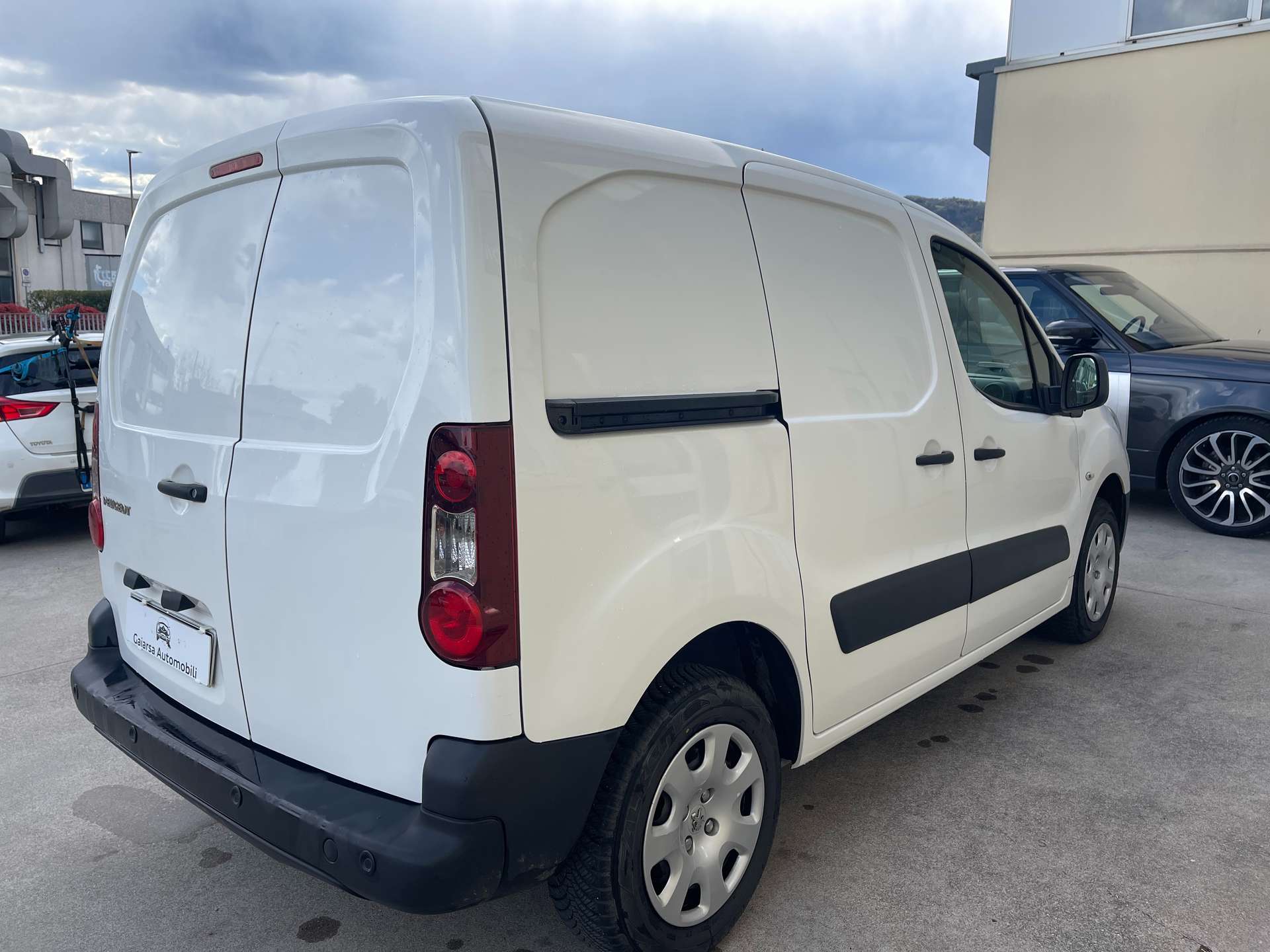 Peugeot Partner  Autocarro 3posti “”DOPPIA PORTA””