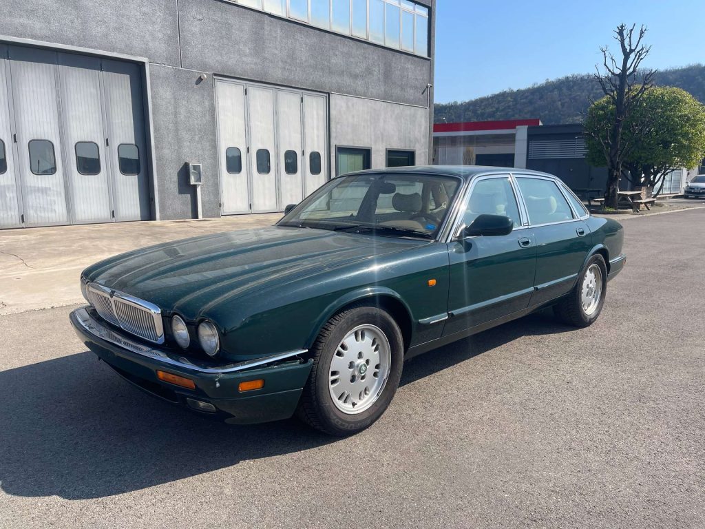 Jaguar XJ  XJ V-VI 4.0 Sovereign