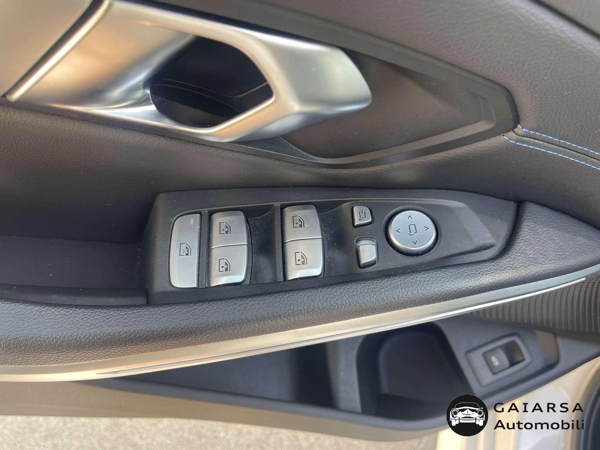 BMW 320  Serie 3 G21 Touring 320d Touring mhev 48V xdrive M