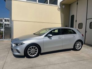 Mercedes-Benz A 180  A 180 d Sport auto