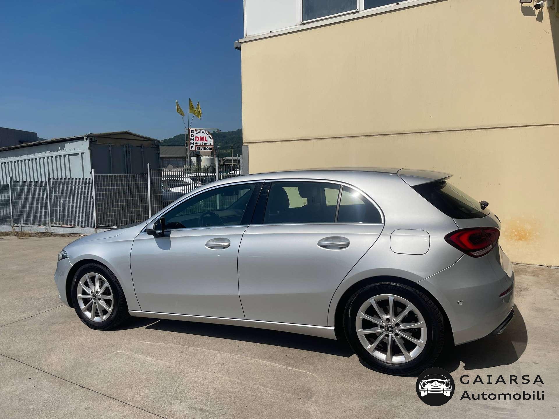 Mercedes-Benz A 180  A 180 d Sport auto