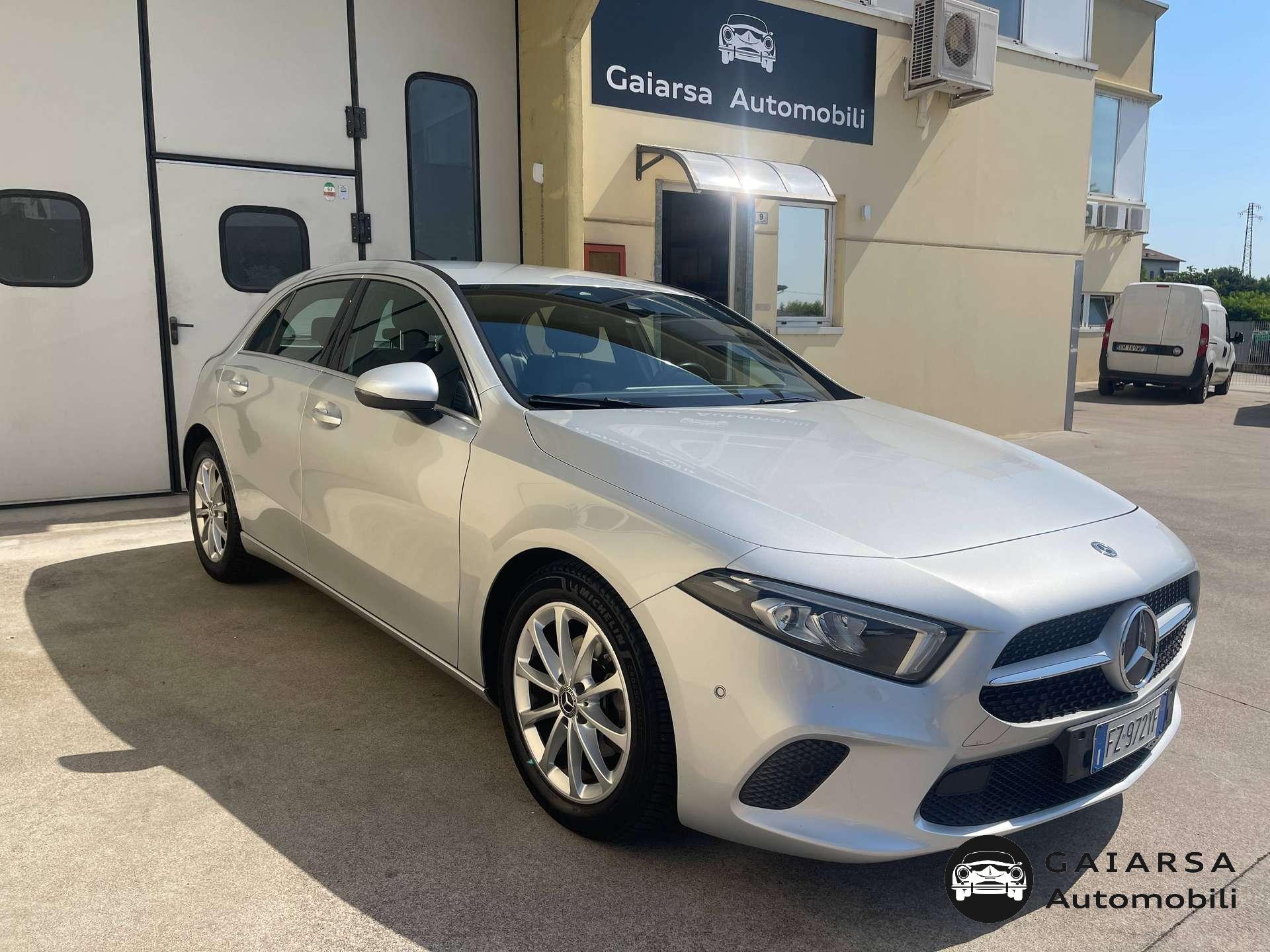Mercedes-Benz A 180  A 180 d Sport auto