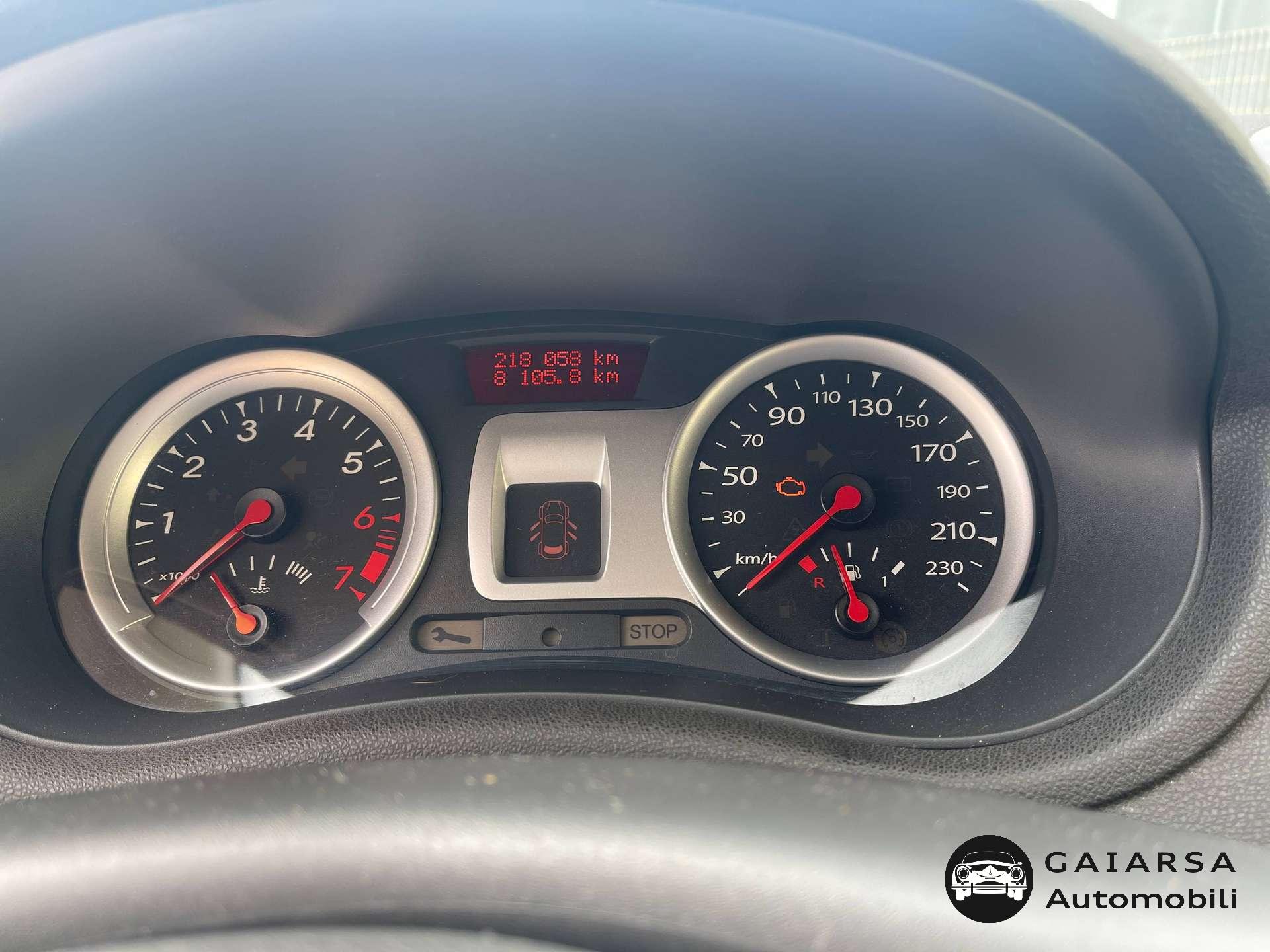 Renault Clio  Clio III 2009 5p 1.2 16v Dynamique
